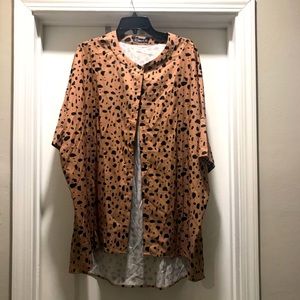 SHEIN 2XL/16 Button Up Spotted Tunic